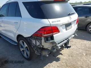 2016 Mercedes-Benz GLE 350 z VIN 4JGDA5JB1GA630265, wystawiony jako IAAI lot #41983531 z przebiegiem 205 253 mil mil oraz . Historia ofert i sprzedaży dostępna na DreamBid. Obrazek 17.
