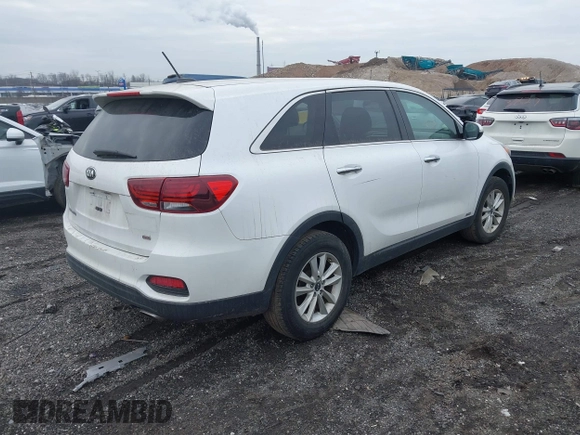 2019 Kia Sorento LX with VIN 5XYPGDA37KG523653, listed as a IAAI auction lot 41231464 with 51,268 mi miles. Bid and sale history available at carsss.com. Image 4.