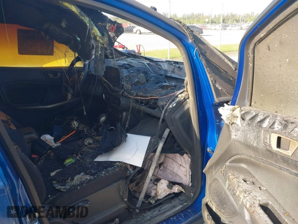 2019 Ford EcoSport SE z VIN MAJ3S2GE4KC297916, wystawiony jako IAAI lot #42114032 z przebiegiem Nie podano mil oraz . Historia ofert i sprzedaży dostępna na DreamBid. Obrazek 5.