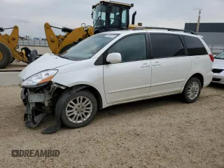 2010 Toyota Sienna XLE z VIN 5TDDK4CC4AS033512, wystawiony jako Copart lot #61026014 z przebiegiem 78 637 mil mil oraz Szkoda całkowita • Salvage title. Historia ofert i sprzedaży dostępna na DreamBid. Obrazek 1.