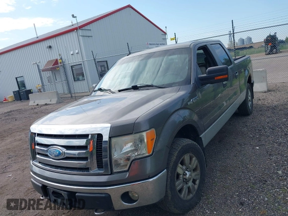 2009 Ford F-150 XL z VIN 1FTPW14V99FB34881, wystawiony jako IAAI lot #42703643 z przebiegiem 157 053 mil mil oraz . Historia ofert i sprzedaży dostępna na DreamBid. Obrazek 17.