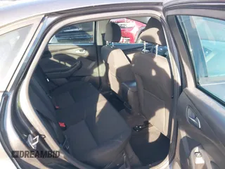 2017 Ford Focus SE с VIN 1FADP3F29HL336284, выставлен на аукционе IAAI как лот 41711447 с пробегом 42 669 миль миль и . История ставок и продаж доступна на DreamBid. Изображение 8.