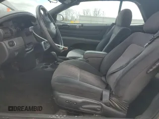 2005 Chrysler Sebring Touring z VIN 1C3EL55R45N639580, wystawiony jako Copart lot #51017255 z przebiegiem 87 164 mil mil oraz Czysty tytuł • Clean title. Historia ofert i sprzedaży dostępna na DreamBid. Obrazek 7.