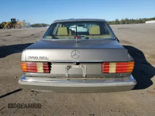 1989 Mercedes-Benz 560 with VIN WDBCA39D1KA429080, listed as a Copart auction lot 75631614 with 178,048 mi miles and Salvage Title. Bid and sale history available at DreamBid. Image 6.