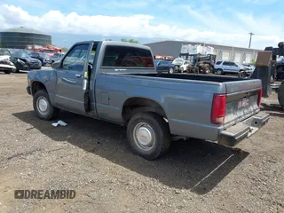 1989 GMC Sonoma with VIN 1GTBS14E7K8517217, listed as a IAAI auction lot 41789167 with 66,518 mi miles and . Bid and sale history available at DreamBid. Image 3.