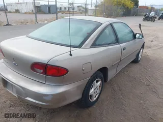 2002 Chevrolet Cavalier with VIN 1G1JC124427137107, listed as a IAAI auction lot 41946147 with 91,075 mi miles. Bid and sale history available at carsss.com. Image 4.