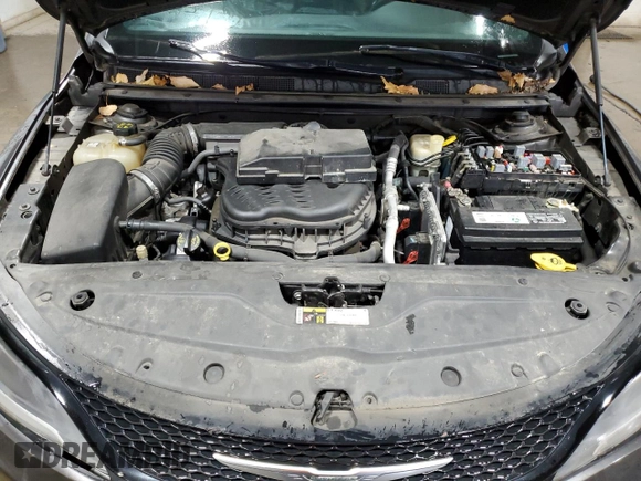 2015 Chrysler 200 S with VIN 1C3CCCBGXFN515782, listed as a Copart auction lot 78106164 with 138,569 mi miles and Clean Title. Bid and sale history available at carsss.com. Image 11.