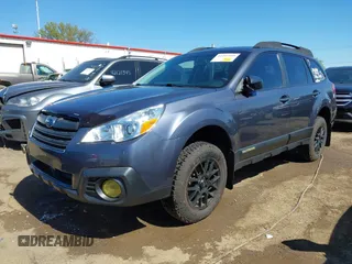 2014 Subaru Outback 2.5i with VIN 4S4BRCACXE3215167, listed as a IAAI auction lot 42117109 with 123,420 mi miles. Bid and sale history available at carsss.com. Image 17.