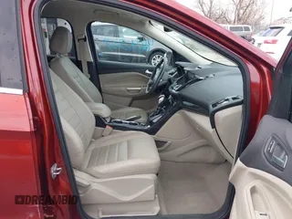 2014 Ford Escape Titanium with VIN 1FMCU9J92EUE01077, listed as a IAAI auction lot 41642337 with 26,002 mi miles. Bid and sale history available at carsss.com. Image 5.