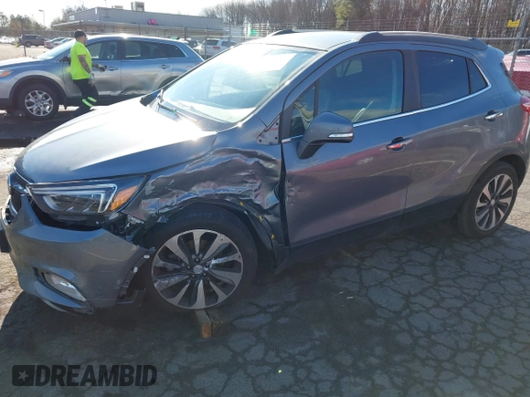 2019 Buick Encore Essence with VIN KL4CJGSM7KB927386, listed as a IAAI auction lot 40979134 with 77,784 mi miles. Bid and sale history available at carsss.com. Image 2.