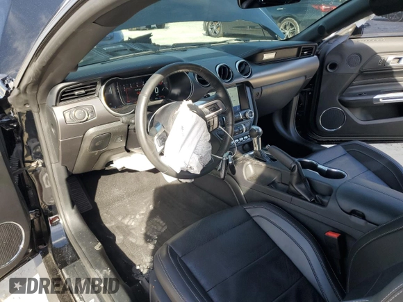 2021 Ford Mustang GT with VIN 1FA6P8CF0M5157658, listed as a Copart auction lot 68723122 with 13,929 mi miles. Bid and sale history available at carsss.com. Image 8.