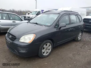 2007 Kia Rondo LX with VIN KNAFG525677081273, listed as a IAAI auction lot 42021437 with 191,413 mi miles. Bid and sale history available at carsss.com. Image 2.