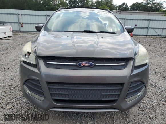 2013 Ford Escape SE z VIN 1FMCU9GX3DUB89486, wystawiony jako Copart lot #62277105 z przebiegiem 108 360 mil mil oraz Czysty tytuł • Clean title. Historia ofert i sprzedaży dostępna na DreamBid. Obrazek 5.