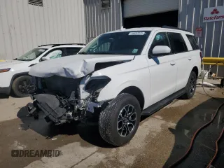 2022 Ford Expedition XLT with VIN 1FMJU1JT4NEA57220, listed as a Copart auction lot 46692975 with 66,921 mi miles and Salvage Title. Bid and sale history available at carsss.com. Image 1.