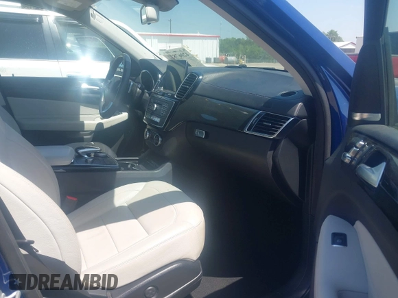 2018 Mercedes-Benz GLS with VIN 4JGDF6EE8JB056468, listed as a IAAI auction lot 42067832 with 71,876 mi miles. Bid and sale history available at carsss.com. Image 5.