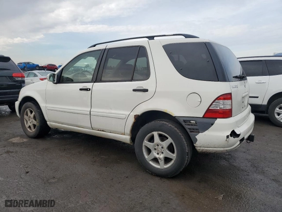 2002 Mercedes-Benz M-Class with VIN 4JGAB54E62A343549, listed as a Copart auction lot 43749115 with 198,171 mi miles and Salvage Title. Bid and sale history available at carsss.com. Image 2.