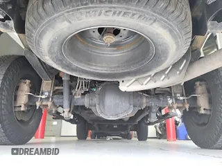2019 Ford F-250 XL with VIN 1FT7X2B60KED15782, listed as a IAAI auction lot 42840321 with 119,106 mi miles and . Bid and sale history available at DreamBid. Image 32.
