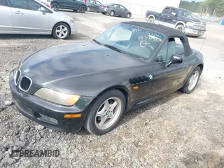 1996 BMW 3 Series Z3 1.9 z VIN 4USCH7328TLB71395, wystawiony jako IAAI lot #42743556 z przebiegiem 158 986 mil mil oraz . Historia ofert i sprzedaży dostępna na DreamBid. Obrazek 2.