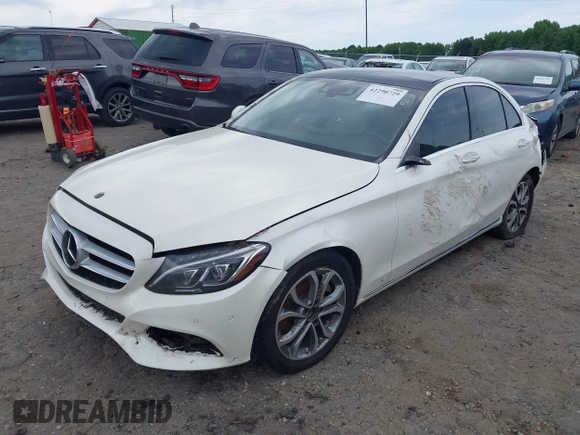 2017 Mercedes-Benz C 300 с VIN 55SWF4JB9HU179554, выставлен на аукционе IAAI как лот 42290729 с пробегом 142 389 миль миль и . История ставок и продаж доступна на DreamBid. Изображение 19.