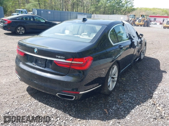 2018 BMW 7 Series ALPINA B7 xDrive with VIN WBA7F2C53JG423869, listed as a IAAI auction lot 41126241 with 70,760 mi miles. Bid and sale history available at carsss.com. Image 4.