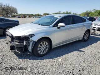 2017 Ford Fusion S with VIN 3FA6P0G72HR318664, listed as a Copart auction lot 53109925 with 85,884 mi miles and Salvage Title. Bid and sale history available at carsss.com. Image 1.