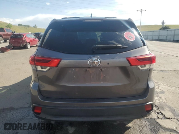 2018 Toyota Highlander LE with VIN 5TDBZRFH5JS807483, listed as a Copart auction lot 62724915 with 144,404 mi miles and Clean title. Bid and sale history available at DreamBid. Image 6.