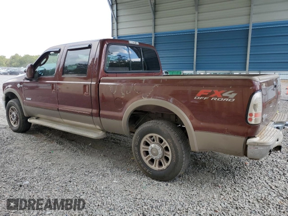 2005 Ford Super Duty F-250 XL with VIN 1FTSW21P65EC58581, listed as a Copart auction lot 71998364 with 328,440 mi miles and Salvage Title. Bid and sale history available at carsss.com. Image 2.