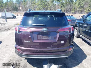 2018 Toyota RAV4 XLE with VIN 2T3RFREV9JW732171, listed as a IAAI auction lot 41921103 with 23,742 mi miles. Bid and sale history available at carsss.com. Image 17.