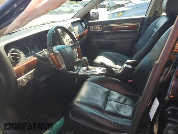 2008 Lincoln MKZ z VIN 3LNHM28T68R611563, wystawiony jako Copart lot #50805495 z przebiegiem 92 238 mil mil oraz Szkoda całkowita • Salvage title. Historia ofert i sprzedaży dostępna na DreamBid. Obrazek 7.