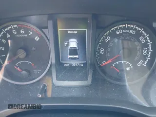 2021 Toyota Tacoma SR with VIN 3TYAX5GN2MT028470, listed as a IAAI auction lot 42514362 with 23,171 mi miles and . Bid and sale history available at DreamBid. Image 7.