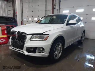 2015 Audi Q5 Premium Plus with VIN WA1LFAFP9FA141586, listed as a IAAI auction lot 40965209 with NaN miles. Bid and sale history available at carsss.com. Image 17.