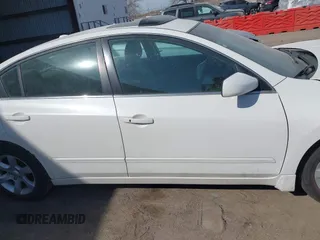 2008 Nissan Altima 2.5 S with VIN 1N4AL21E78C285006, listed as a IAAI auction lot 41788000 with 192,304 mi miles. Bid and sale history available at carsss.com. Image 13.