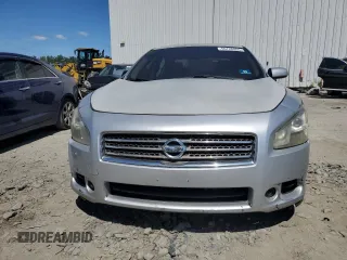 2011 Nissan Maxima SV z VIN 1N4AA5APXBC845939, wystawiony jako Copart lot #56726805 z przebiegiem 135 422 mil mil oraz Czysty tytuł • Clean title. Historia ofert i sprzedaży dostępna na DreamBid. Obrazek 5.