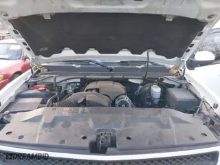 2013 Chevrolet Silverado 1500 LTZ with VIN 3GCPKTE76DG325060, listed as a IAAI auction lot 41383660 with 157,572 mi miles. Bid and sale history available at carsss.com. Image 10.