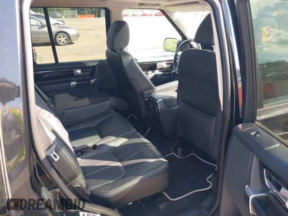 2011 Land Rover LR4 HSE z VIN SALAG2D41BA584925, wystawiony jako IAAI lot #42815239 z przebiegiem 187 499 mil mil oraz . Historia ofert i sprzedaży dostępna na DreamBid. Obrazek 8.