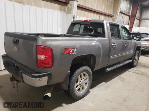 2013 Chevrolet Silverado 3500HD LT with VIN 1GC4K0C87DF221546, listed as a Copart auction lot 84016954 with 123,744 mi miles and Salvage Title. Bid and sale history available at carsss.com. Image 3.