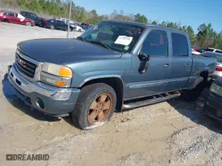 2007 GMC Sierra 1500 Classic SL with VIN 2GTEC13V571167057, listed as a IAAI auction lot 41751150 with 1,911,650 mi miles. Bid and sale history available at carsss.com. Image 2.