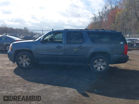 2008 GMC Yukon XL Commercial with VIN 1GKFK16388J186702, listed as a IAAI auction lot 41917631 with 193,305 mi miles. Bid and sale history available at carsss.com. Image 14.