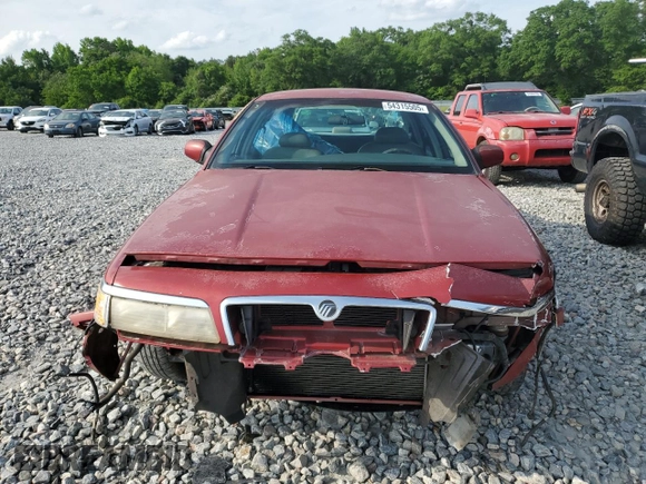 1997 Mercury Grand Marquis GS z VIN 2MELM74W1VX611803, wystawiony jako Copart lot #54315505 z przebiegiem 156 152 mil mil oraz Szkoda całkowita • Salvage title. Historia ofert i sprzedaży dostępna na DreamBid. Obrazek 5.