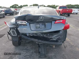 2013 Acura ILX with VIN 19VDE1F32DE021447, listed as a IAAI auction lot 41730382 with 165,223 mi miles. Bid and sale history available at carsss.com. Image 6.