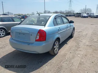 2007 Hyundai Accent GLS с VIN KMHCN46C27U097465, выставлен на аукционе IAAI как лот 42068576 с пробегом 129 278 миль миль и . История ставок и продаж доступна на DreamBid. Изображение 4.
