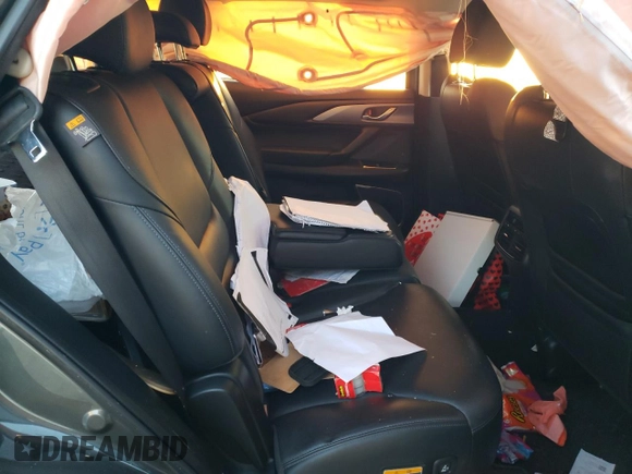 2020 Mazda CX-9 Touring с VIN JM3TCACY8L0414621, выставлен на аукционе Copart как лот 48508525 с пробегом Не указан миль и Списание • Salvage title. История ставок и продаж доступна на DreamBid. Изображение 11.