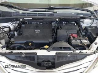 2011 Toyota Sienna XLE AAS with VIN 5TDYK3DC9BS091563, listed as a IAAI auction lot 41393689 with 229,663 mi miles and . Bid and sale history available at DreamBid. Image 10.