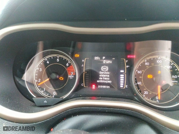 2017 Jeep Cherokee Latitude with VIN 1C4PJMCB2HW659836, listed as a IAAI auction lot 37540753 with 213,189 mi miles. Bid and sale history available at carsss.com. Image 7.