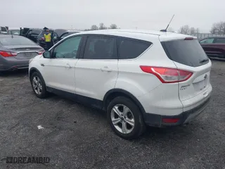 2015 Ford Escape SE with VIN 1FMCU9G9XFUB13185, listed as a IAAI auction lot 41506680 with 110,185 mi miles. Bid and sale history available at carsss.com. Image 3.