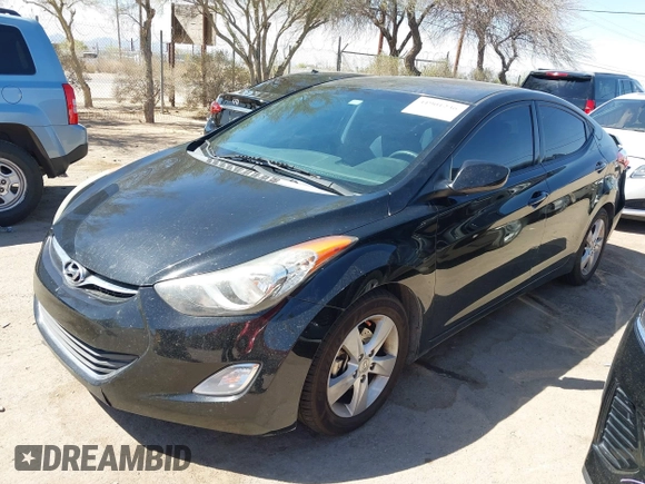 2013 Hyundai Elantra GLS z VIN 5NPDH4AE4DH440405, wystawiony jako IAAI lot #41901236 z przebiegiem 122 375 mil mil oraz . Historia ofert i sprzedaży dostępna na DreamBid. Obrazek 17.