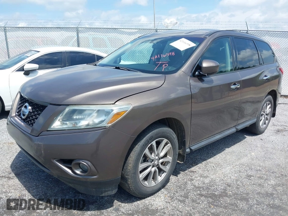 2015 Nissan Pathfinder S with VIN 5N1AR2MN0FC622662, listed as a IAAI auction lot 42116398 with 172,935 mi miles. Bid and sale history available at carsss.com. Image 21.