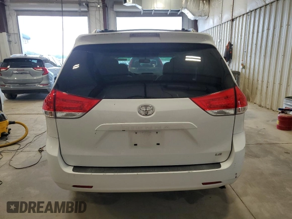 2012 Toyota Sienna LE AAS with VIN 5TDKK3DC3CS253694, listed as a Copart auction lot 62233245 with 252,678 mi miles and Clean title. Bid and sale history available at DreamBid. Image 6.