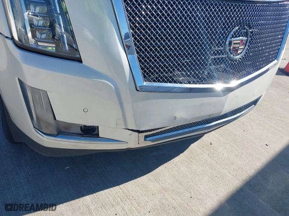 2015 Cadillac Escalade Luxury with VIN 1GYS3BKJ7FR303390, listed as a IAAI auction lot 41428556 with 152,978 mi miles. Bid and sale history available at carsss.com. Image 17.