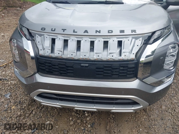 2022 Mitsubishi Outlander SE with VIN JA4J4UA8XNZ013789, listed as a IAAI auction lot 42572318 with 47,467 mi miles and . Bid and sale history available at DreamBid. Image 6.